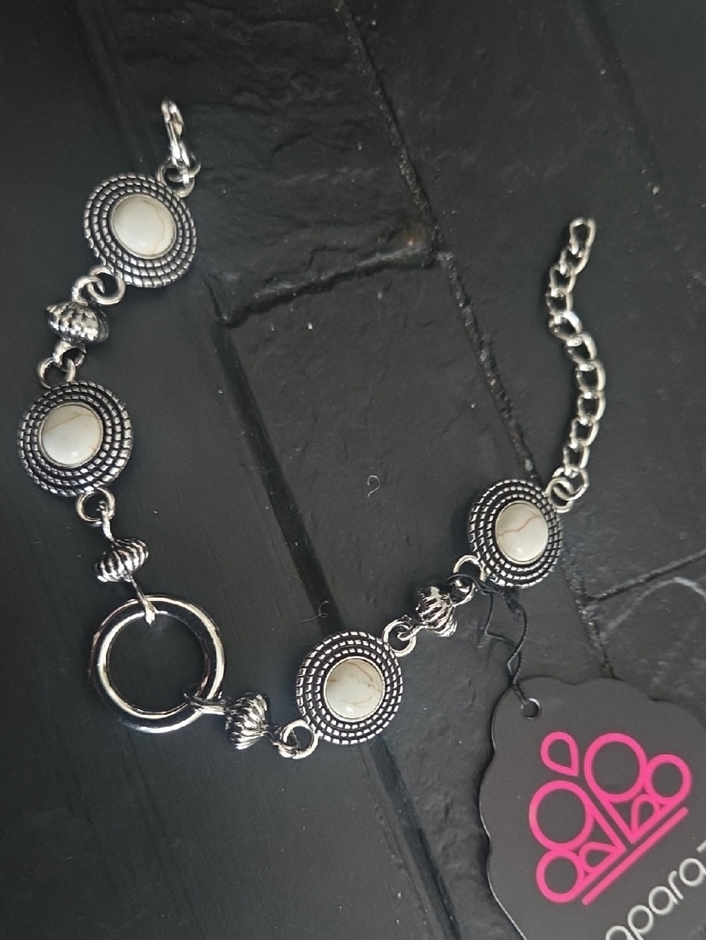 Paparazzi Musical Mountains White Bracelet NWT